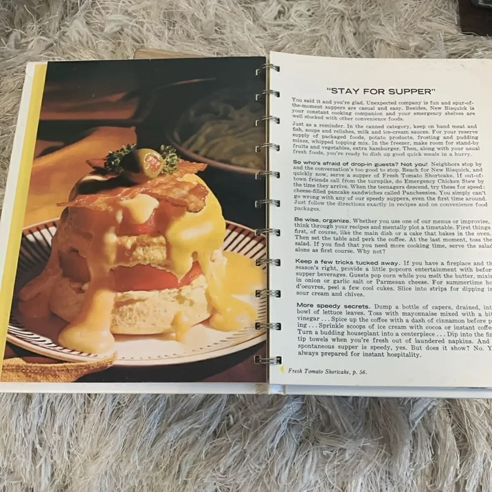 Vintage‎ 1967 General Mills Betty Crocker So Quick With New Bisquick Recipe Book